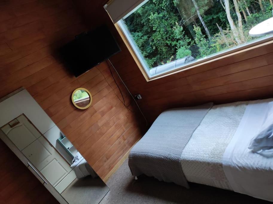 Acogedora Cabana En El Bosque, Acceso Vehiculos 4X4 Cochamo Exterior foto